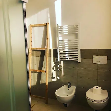 Via Fiume Cento 17 Pensión