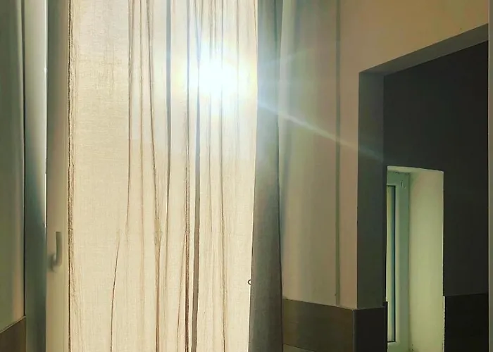 Via Fiume Cento 17 * לה ספציה