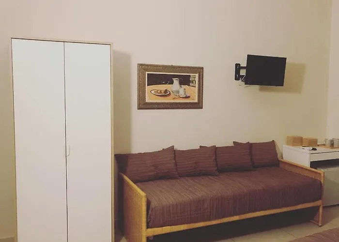 Via Fiume Cento 17 בית הארחה לה ספציה